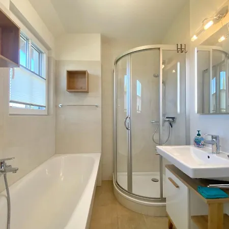 Lohme - Doppelhaushaelfte Svantevit 2 In * Ranzow