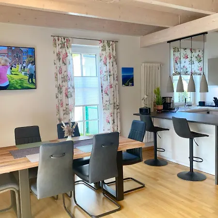 Lohme - Doppelhaushaelfte Svantevit 2 In * Ranzow